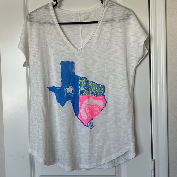 Lilly Pulitzer “Lilly loves Texas” Shirt - Picture 8 of 10